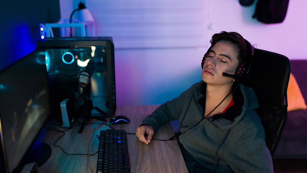 An exhausted gamer sitting at their desk almost falling asleep.

Overdoing anything can lead to exhaustion, so it's good to plan/time your activities and training.